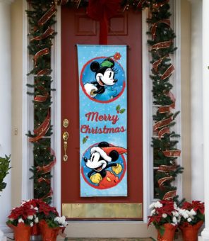 Buy: Merry Mickey & Minnie – Front Door Banner Flagology.com