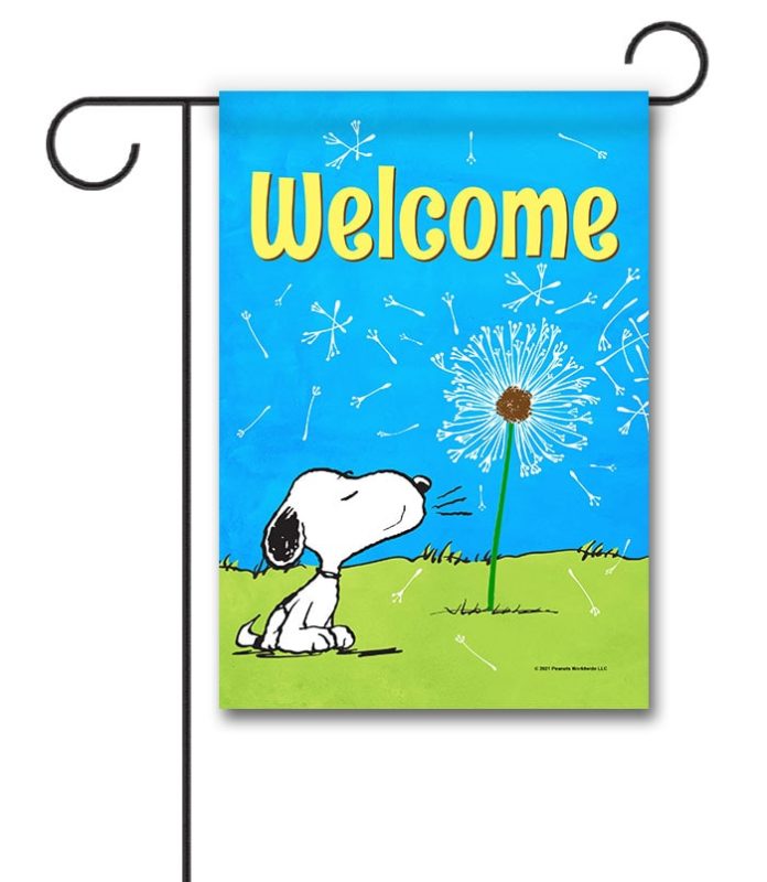Buy PEANUTS® Blowing Dandelions Garden Flag